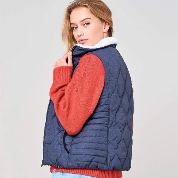 🔆RIP CURL🔆 ANOETA SLEVELESS WINTER VEST - Picture 14 of 16